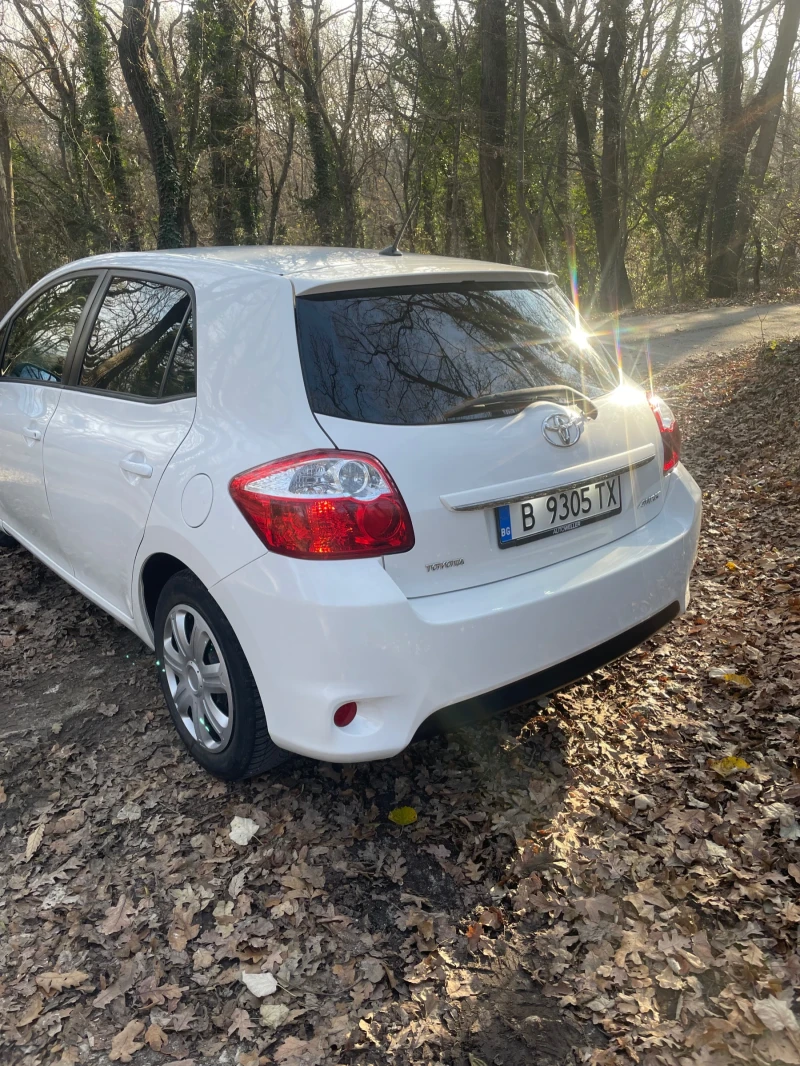 Toyota Auris, снимка 6 - Автомобили и джипове - 52803265