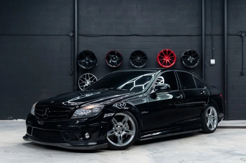 Mercedes-Benz C 63 AMG 2009 Mercedes-Benz C-Class C 63 AMG Sedan