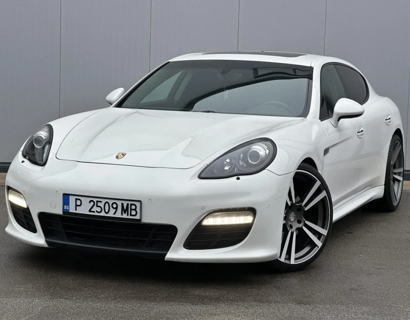 Porsche Panamera 4.8