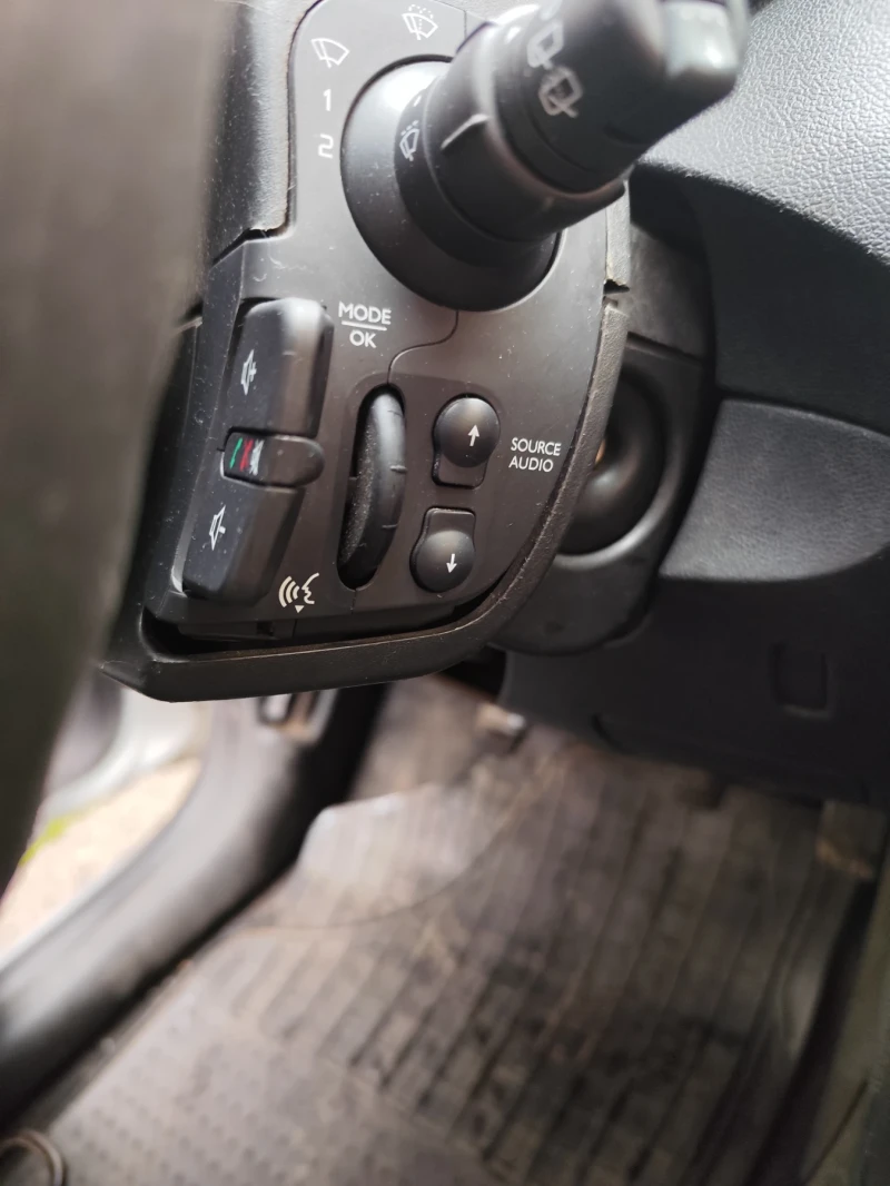 Renault Clio 1.5 DCI N1, снимка 11 - Автомобили и джипове - 53505375