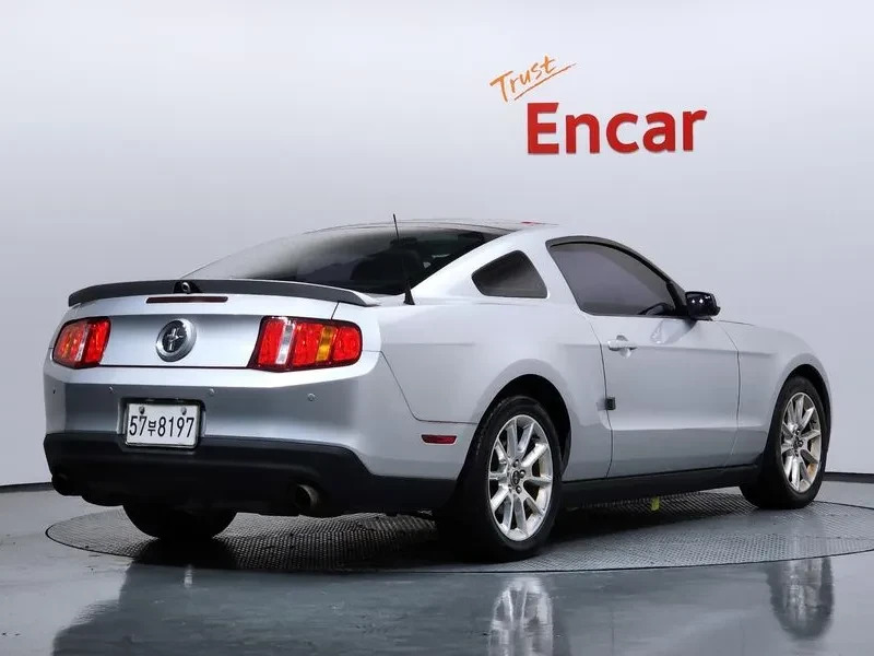 Ford Mustang 3.7i, снимка 2 - Автомобили и джипове - 53901248