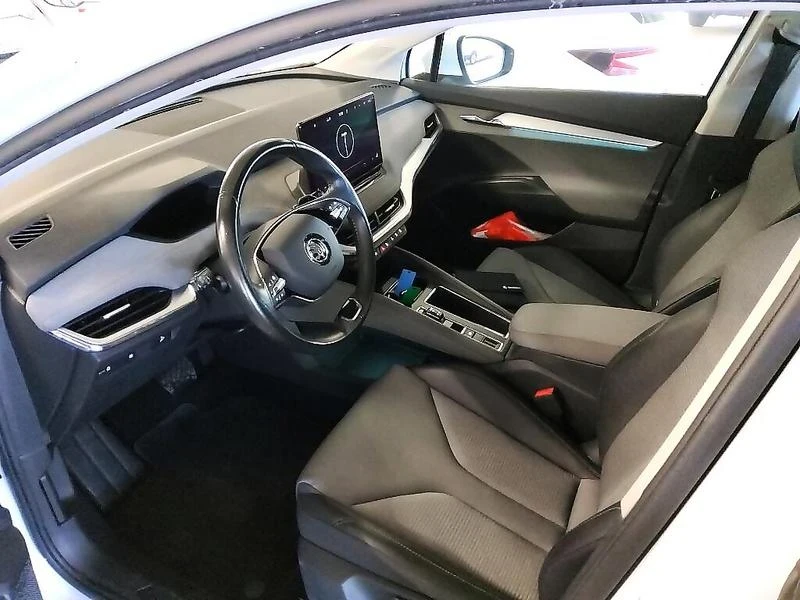 Skoda Enyaq Loft 82kWh, снимка 5 - Автомобили и джипове - 56632769
