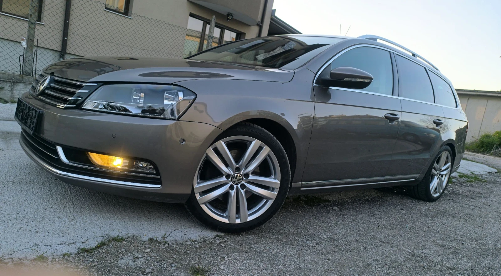 VW Passat 2.0 TDI HIGHLINE 170 КС DSG DISTRONIC KEYLESS КОЖА, снимка 1