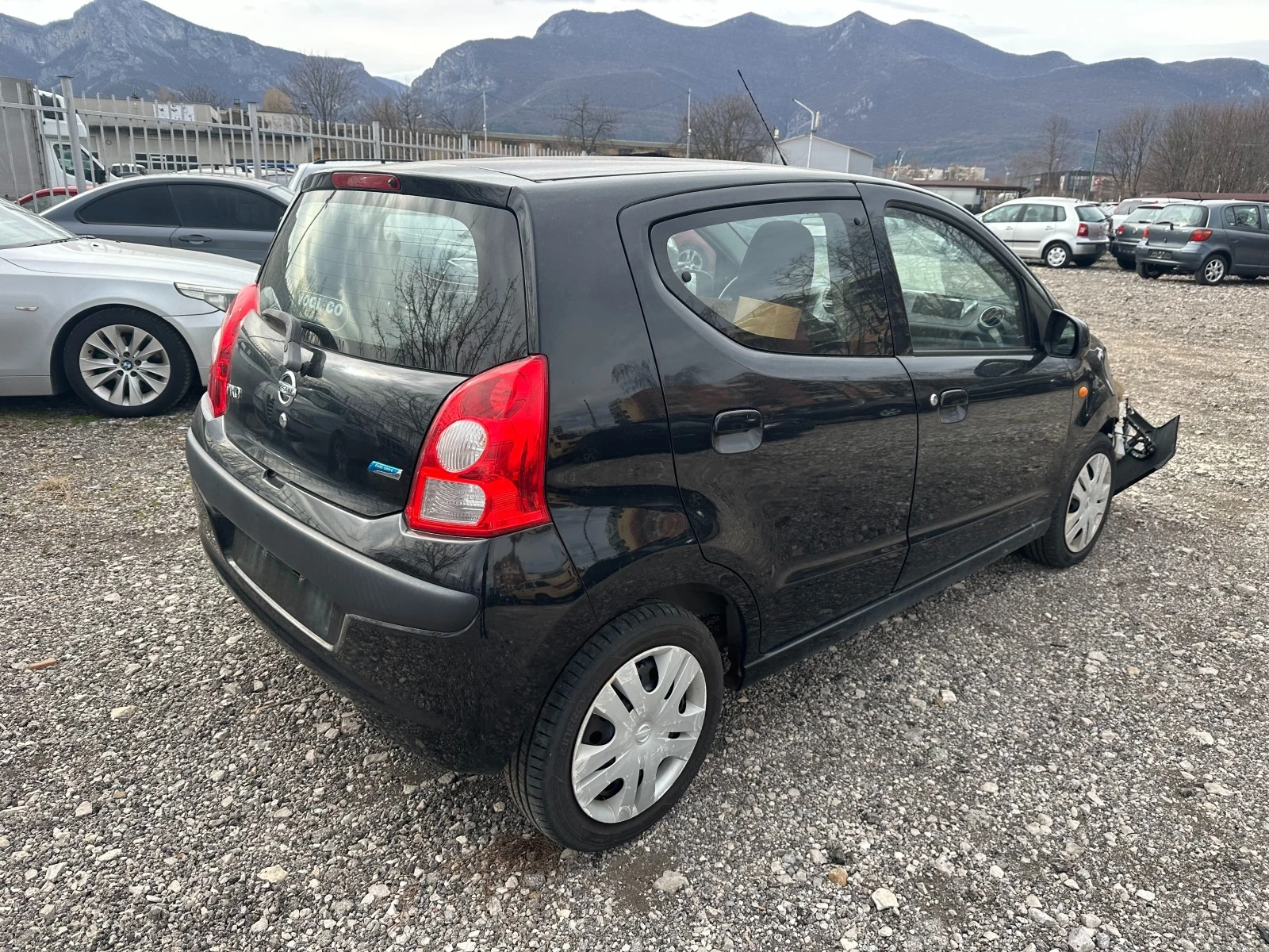 Nissan Pixo 1.0i 68kc - изображение 5