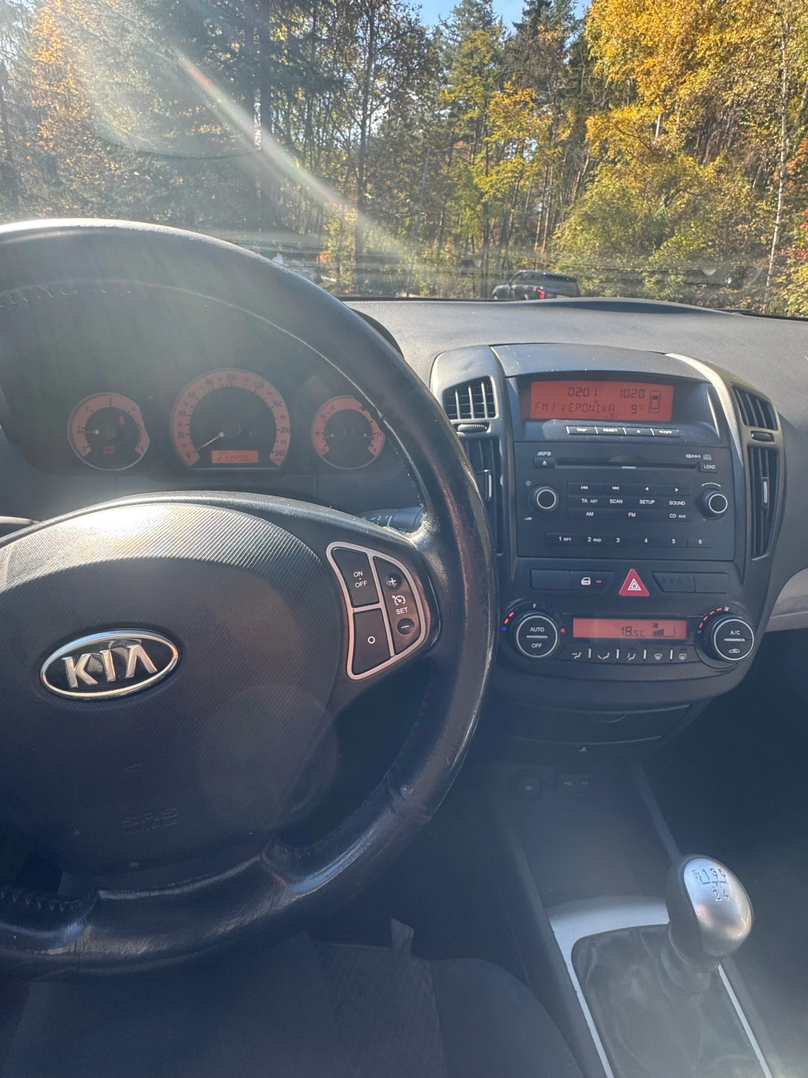 Kia Ceed 1.6crdi - изображение 8