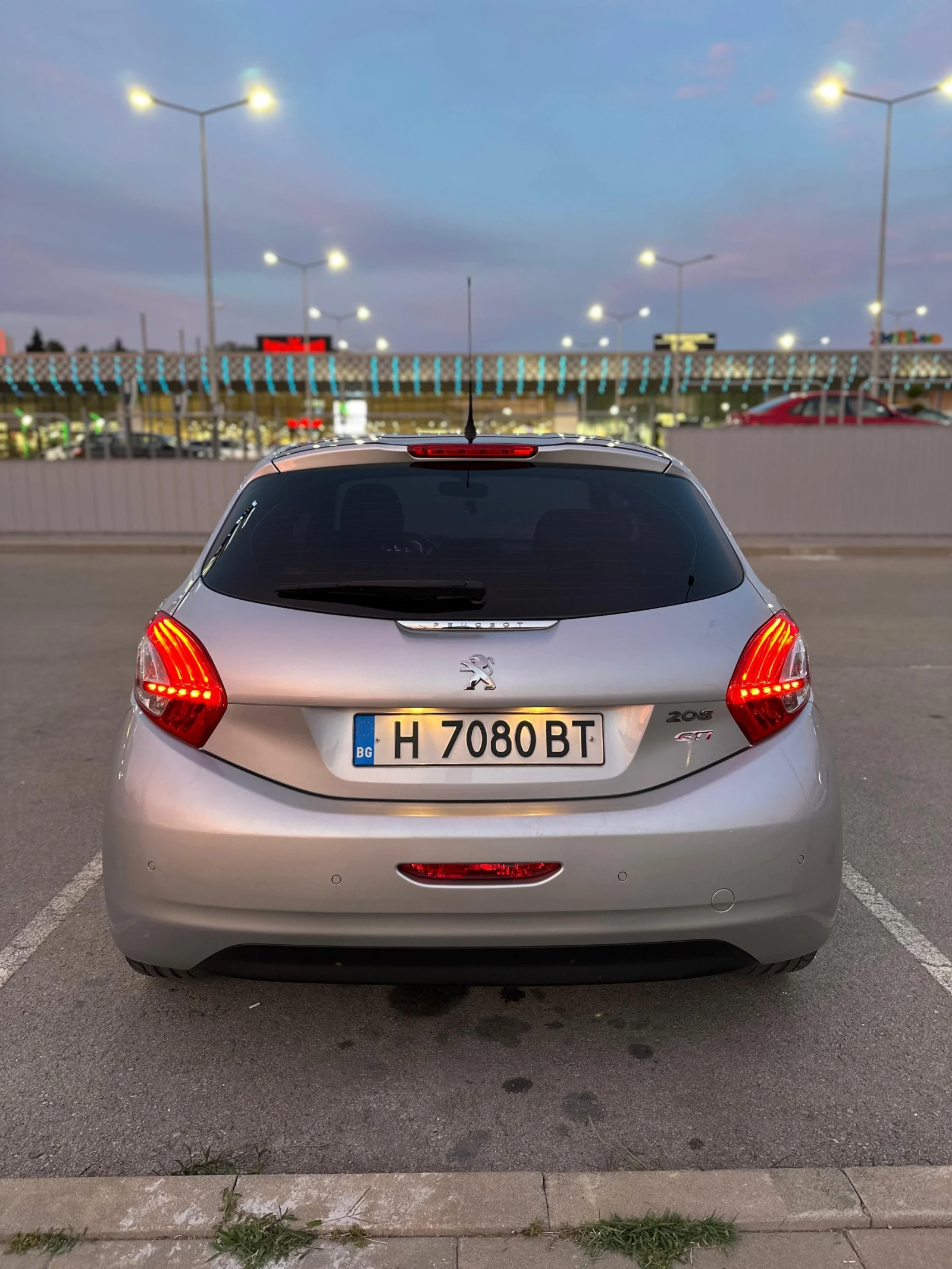 Peugeot 208 1.4 VTi - изображение 6