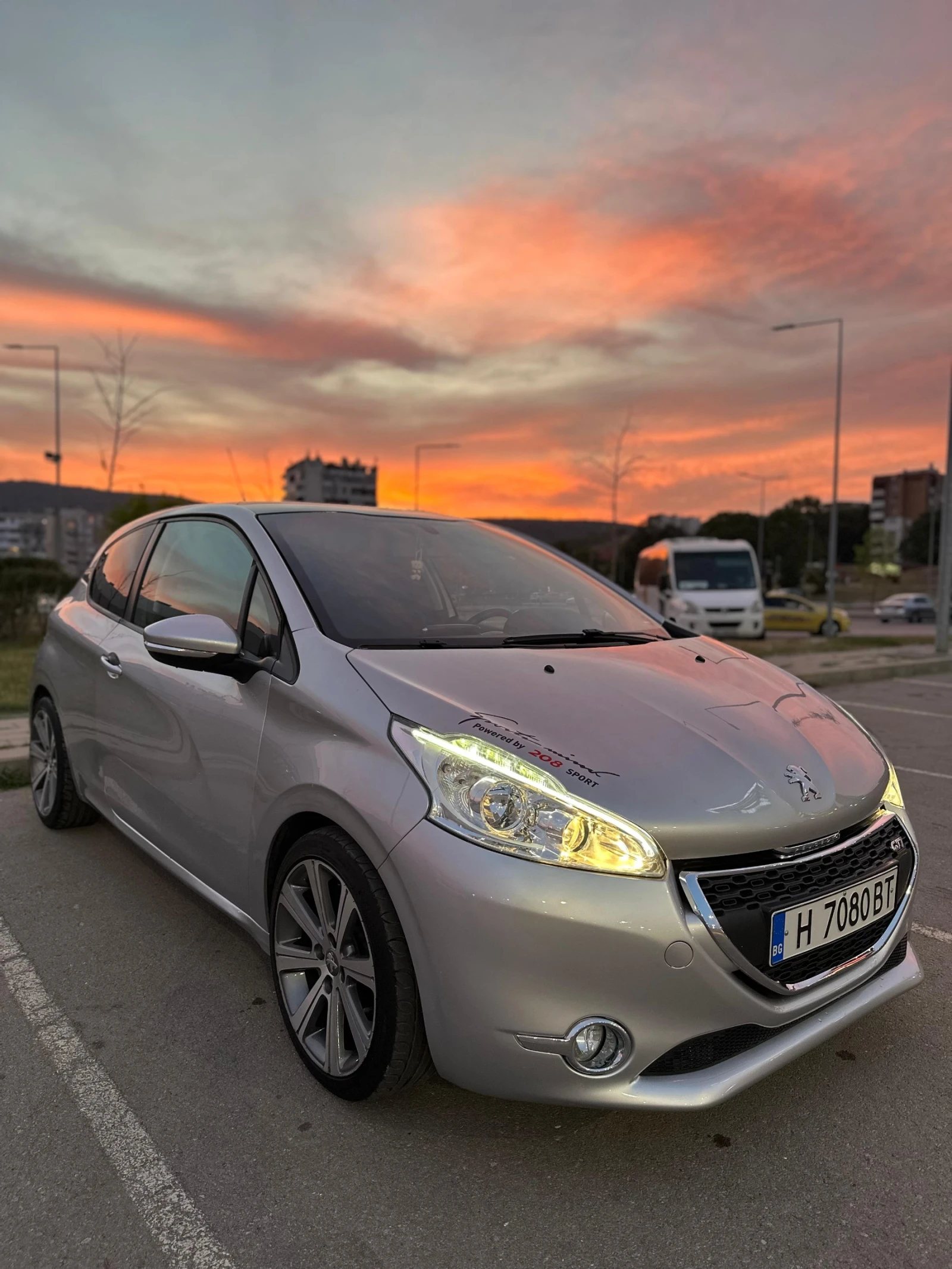Peugeot 208 1.4 VTi - изображение 3