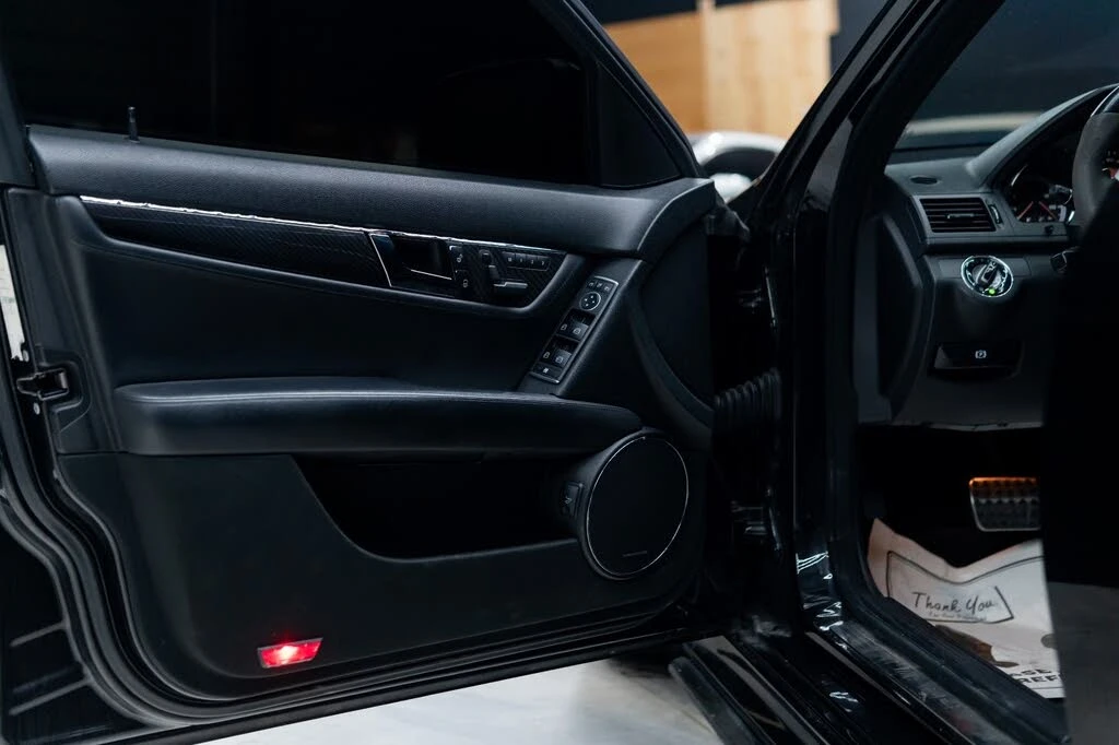 Mercedes-Benz C 63 AMG 2009 Mercedes-Benz C-Class C 63 AMG Sedan | Mobile.bg � ����������� 8