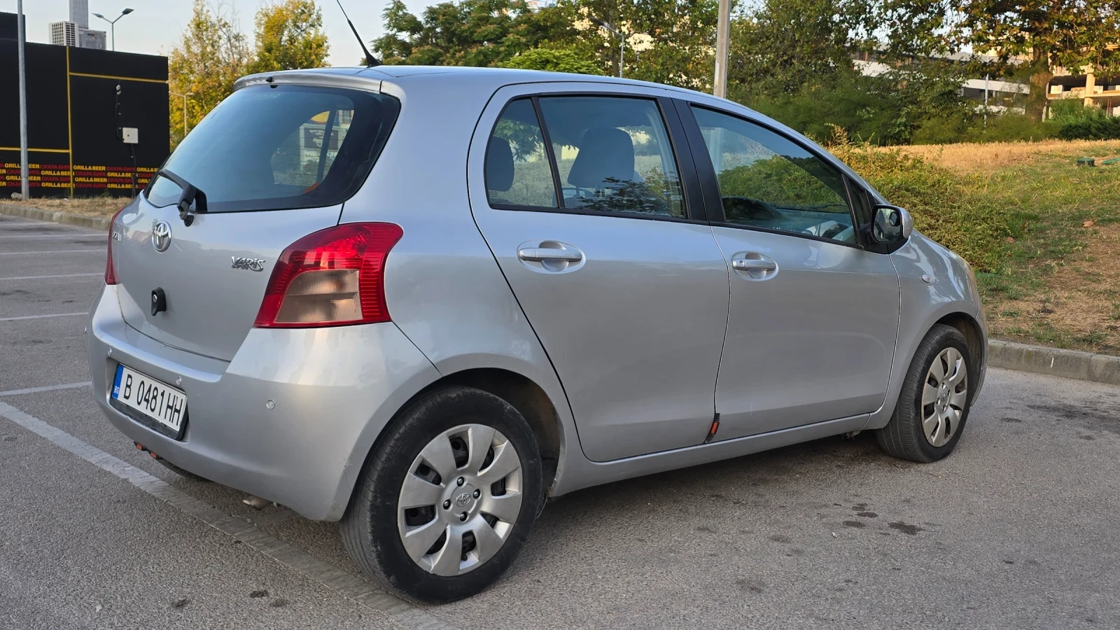 Toyota Yaris, снимка 4 - Автомобили и джипове - 53819199