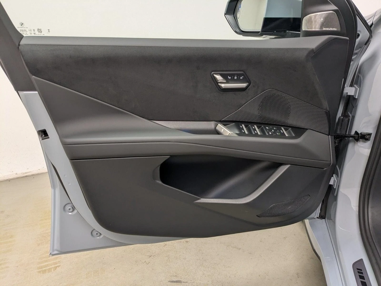 BMW iX3 50* xDRIVE* PANO VISION* M SPORT* DISTR* H/K* 360 , снимка 5 - Автомобили и джипове - 53822724