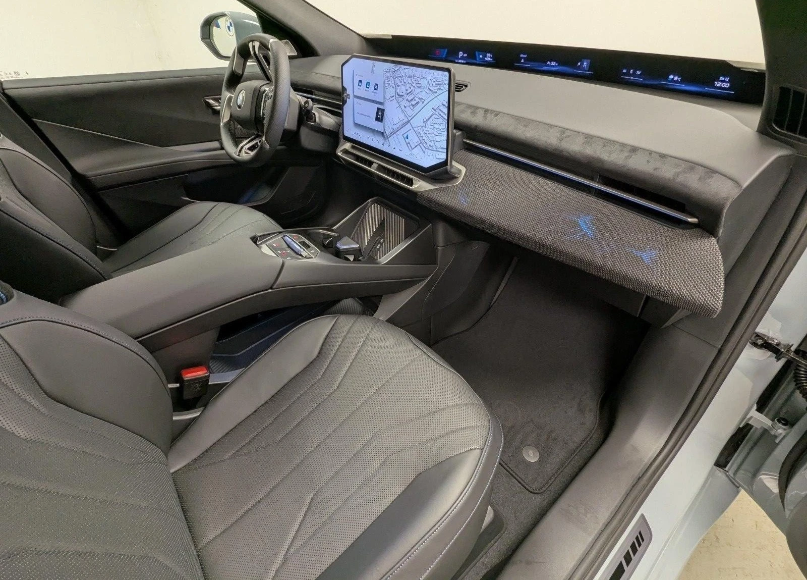 BMW iX3 50* xDRIVE* PANO VISION* M SPORT* DISTR* H/K* 360 , снимка 11 - Автомобили и джипове - 53822724