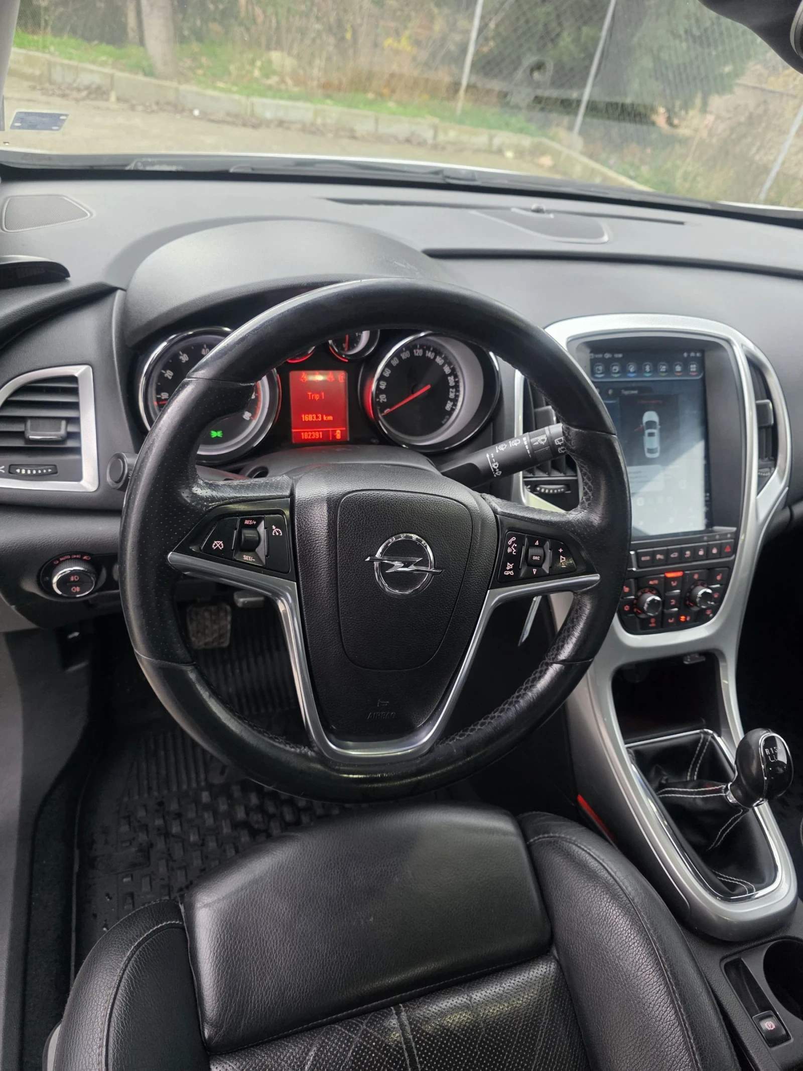 Opel Astra 1.6т бензин/газ 180кс, снимка 11 - Автомобили и джипове - 53965507