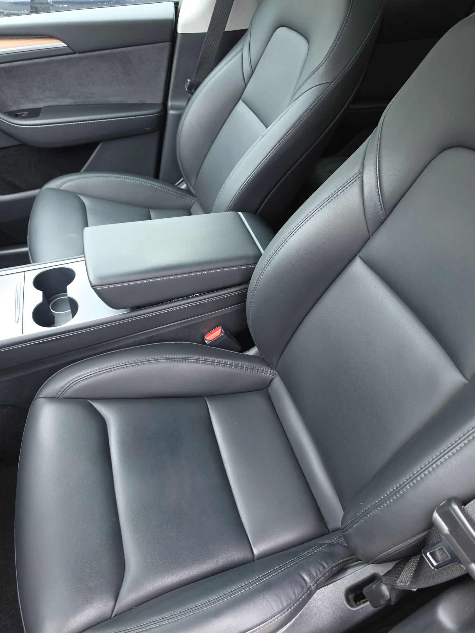 Tesla Model Y Performance, снимка 7 - Автомобили и джипове - 54159816