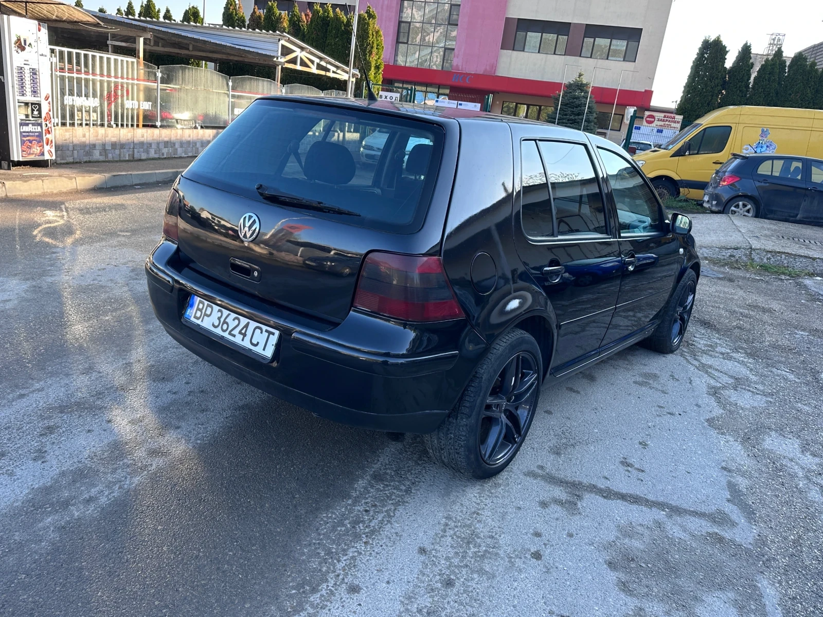 VW Golf 1.9TDI - КЛИМАТРОНИК, снимка 4 - Автомобили и джипове - 54286723