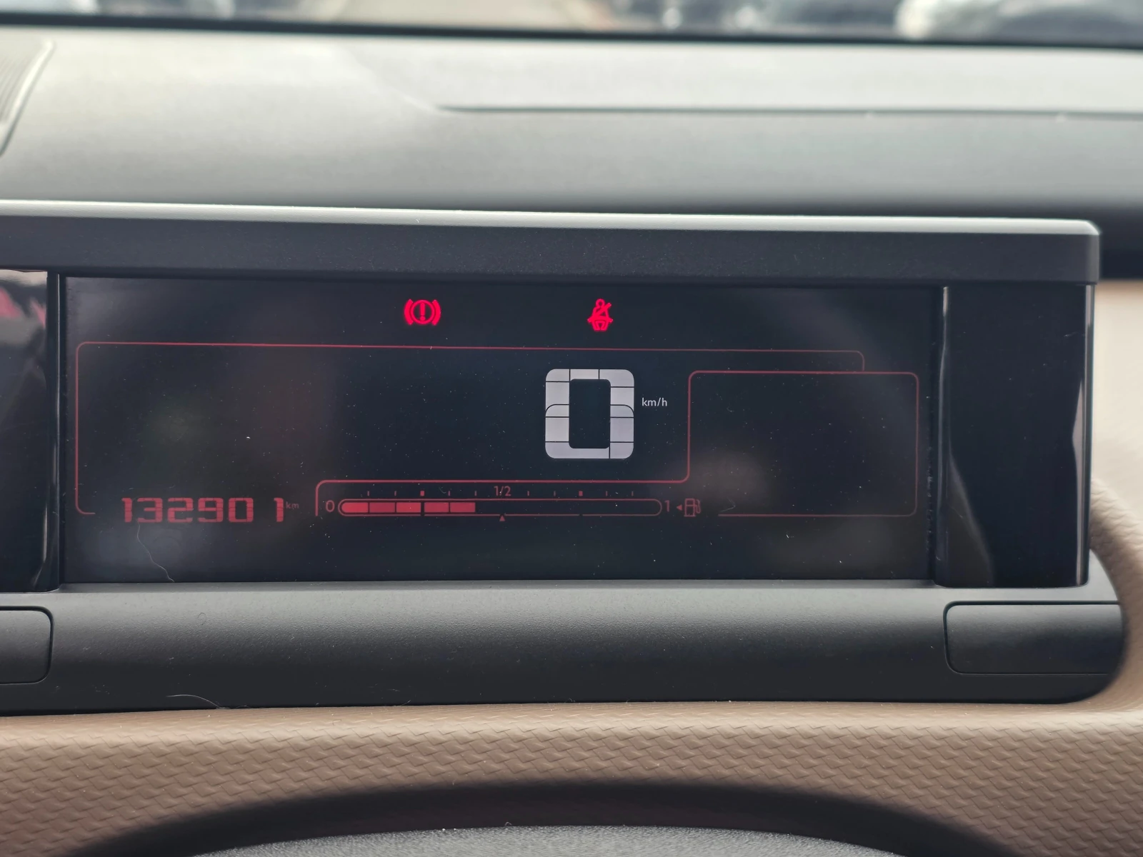 Citroen C4 Cactus 1.2I-110�.� EURO 6B-���������-��������� | Mobile.bg � ����������� 10