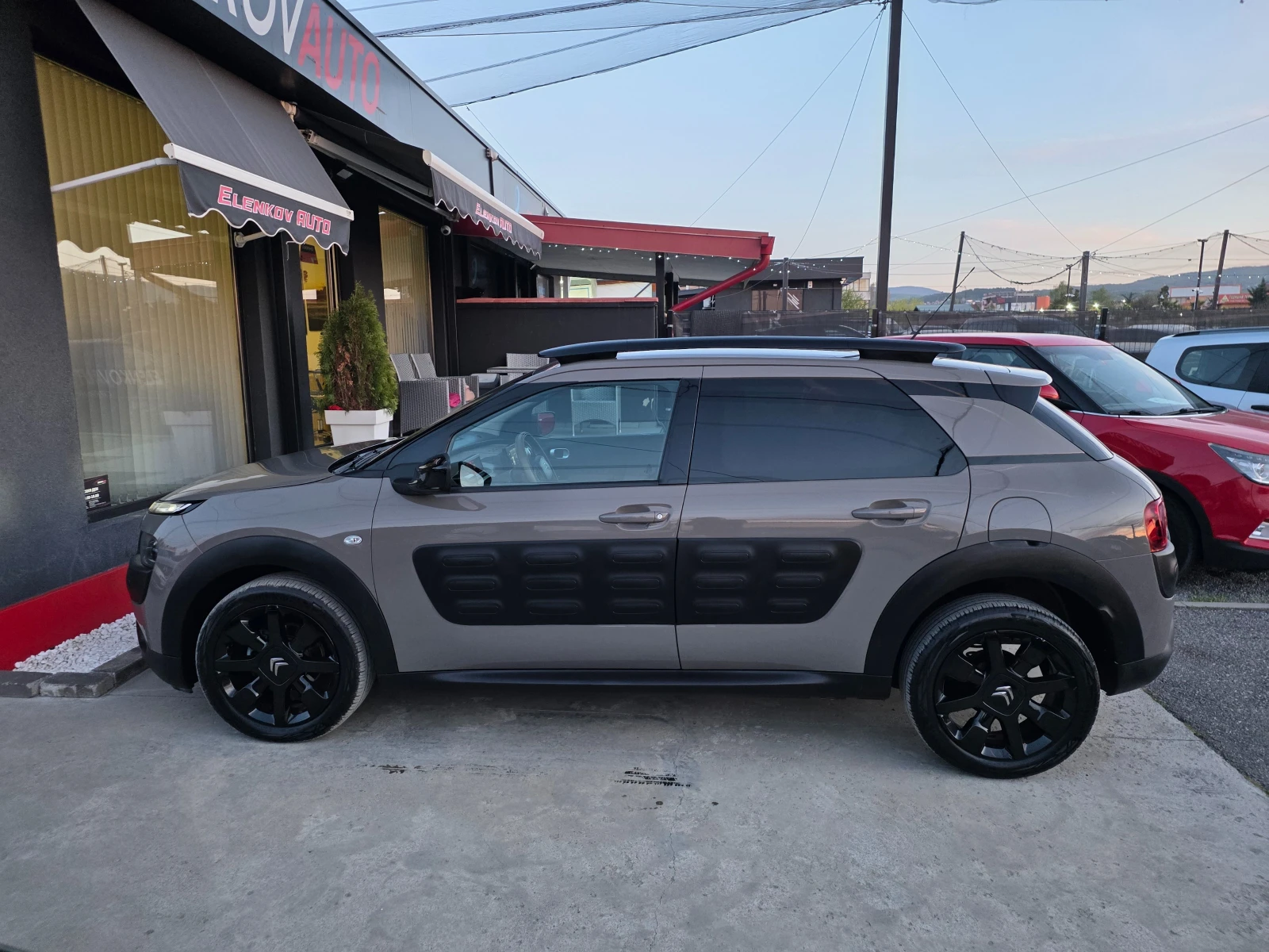 Citroen C4 Cactus 1.2I-110�.� EURO 6B-���������-��������� | Mobile.bg � ����������� 4