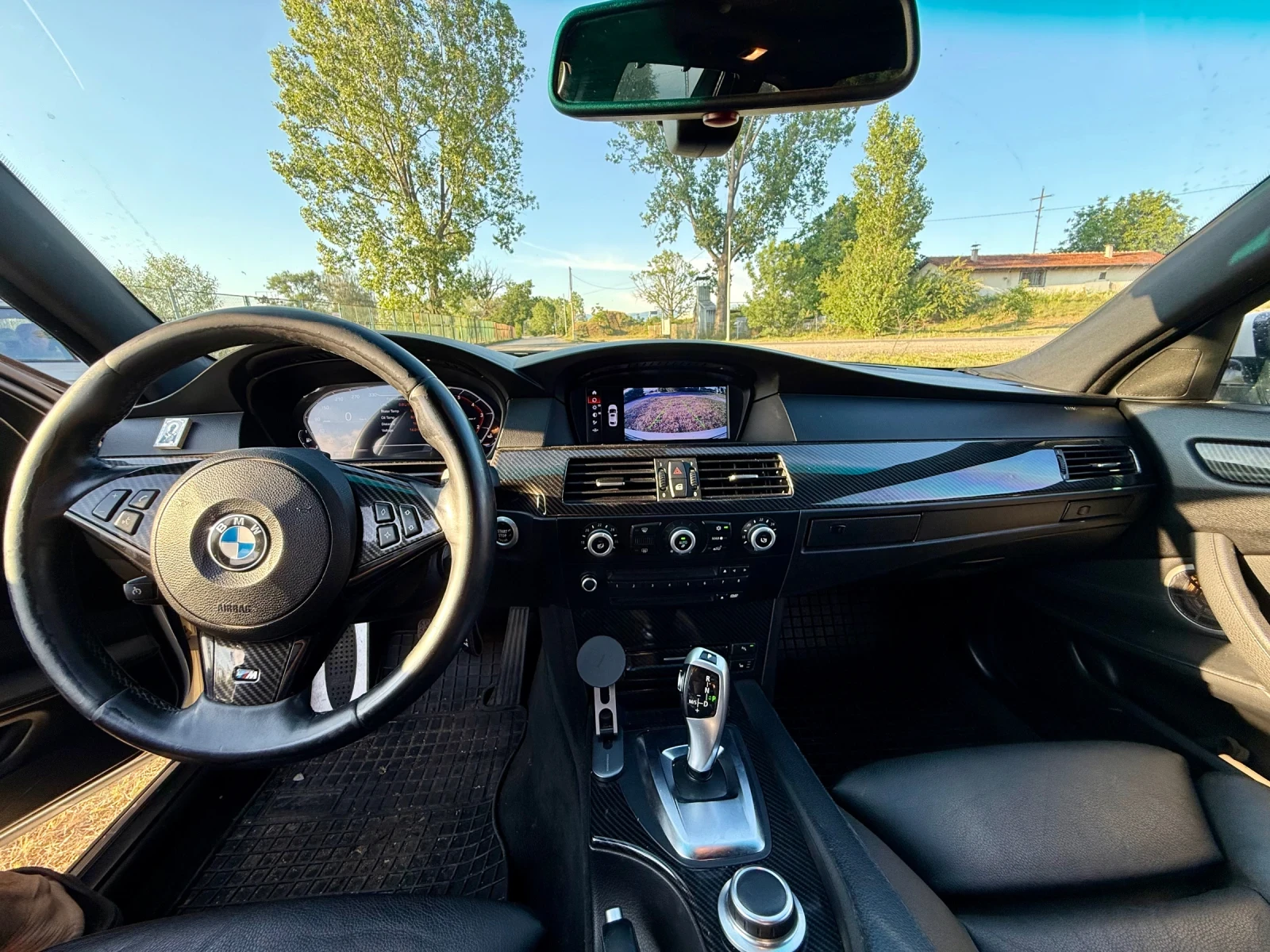 BMW 530 BMW 530xd Touring M Sport xDrive | Digital Cockpit, снимка 14 - Автомобили и джипове - 55055065
