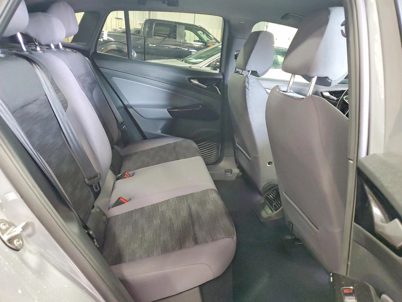 VW ID.4 Pro, снимка 9 - Автомобили и джипове - 55084351