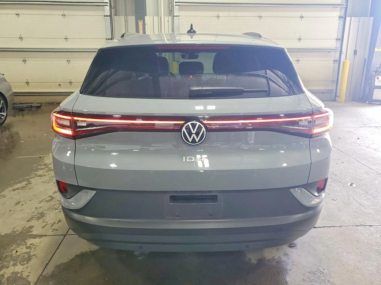 VW ID.4 Pro, снимка 4 - Автомобили и джипове - 55084351