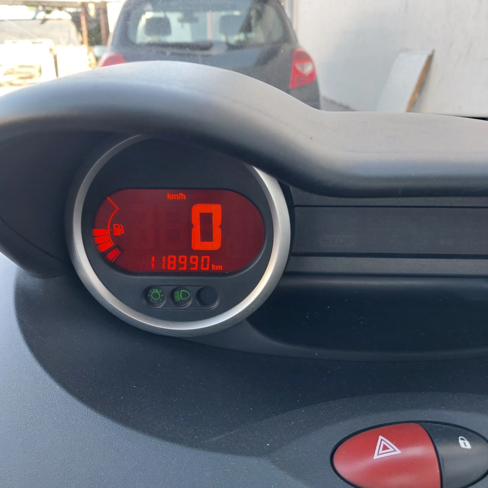 Renault Twingo, снимка 5 - Автомобили и джипове - 55625035