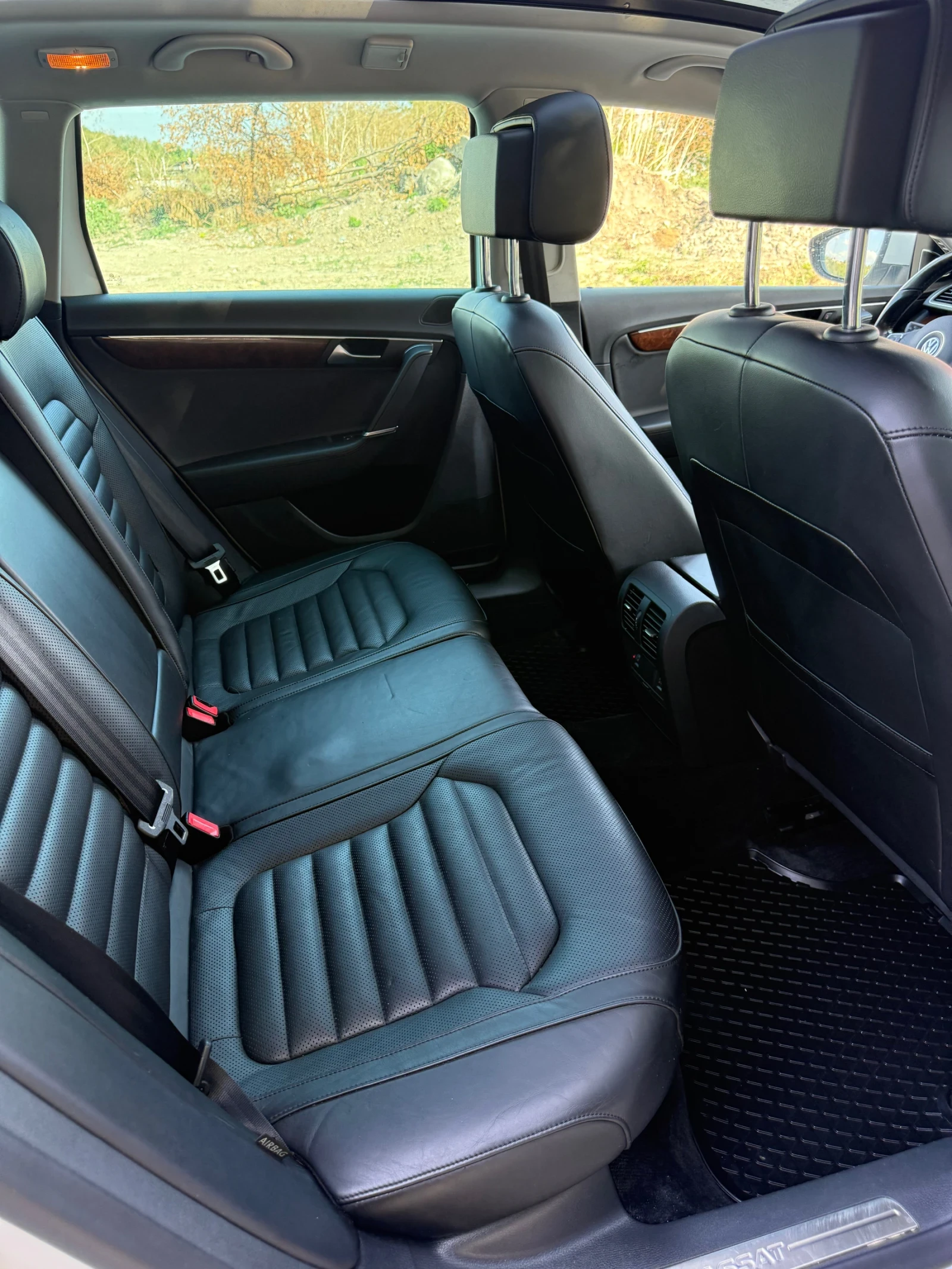 VW Passat Highline/FULL, снимка 10 - Автомобили и джипове - 55879270