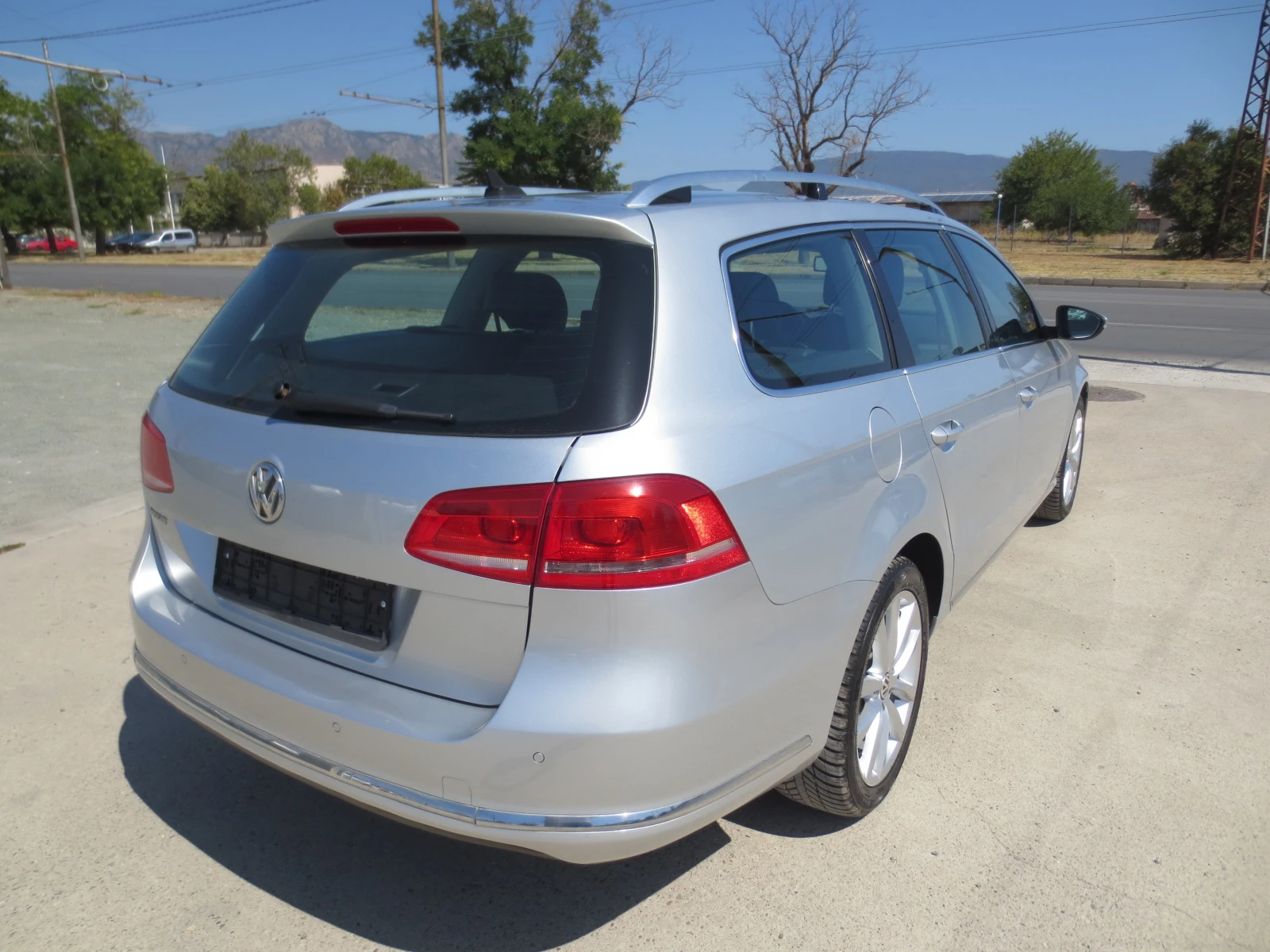 VW Passat 2.0 TDI , снимка 5 - Автомобили и джипове - 55898720