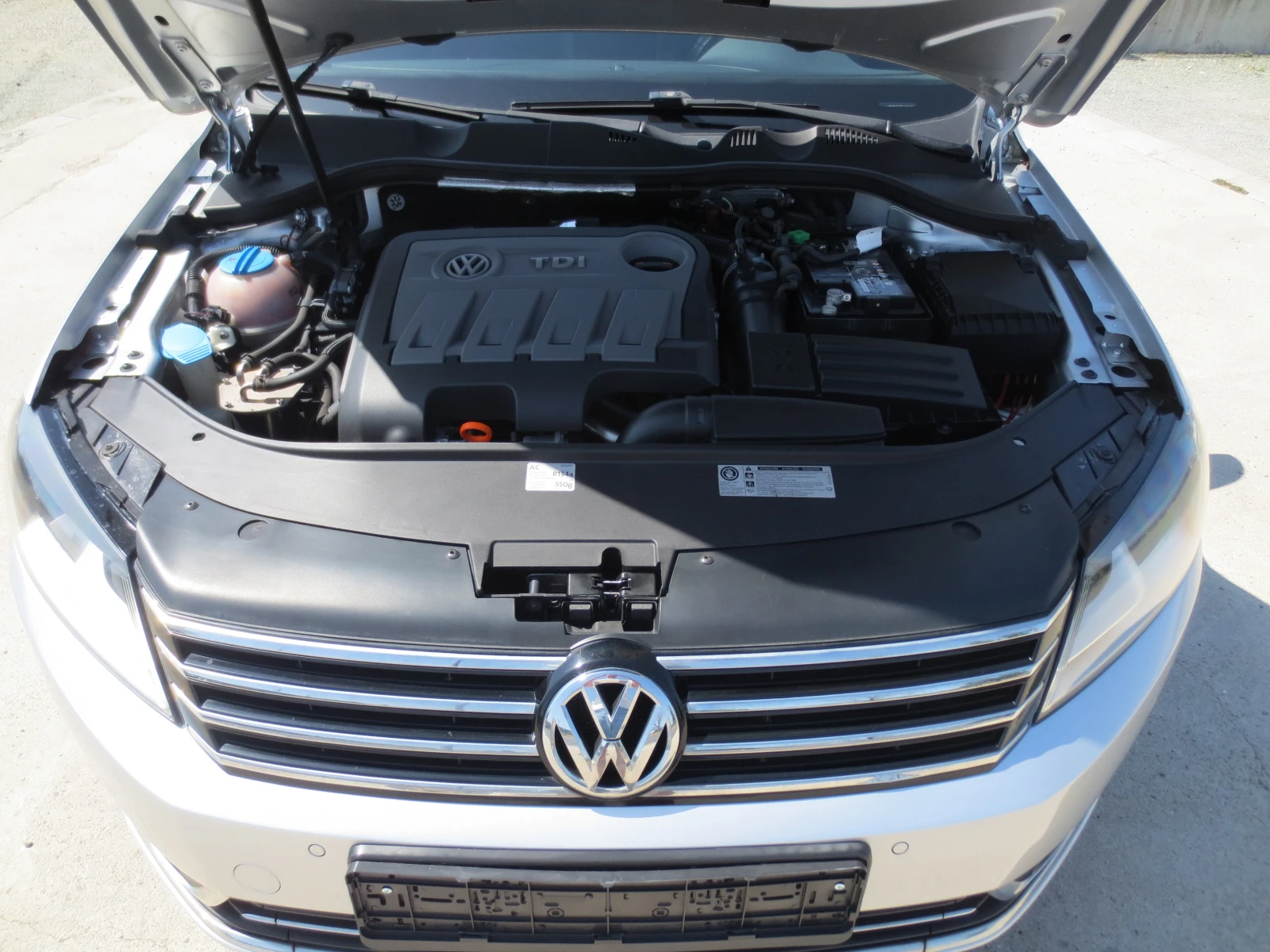 VW Passat 2.0 TDI , снимка 17 - Автомобили и джипове - 55898720