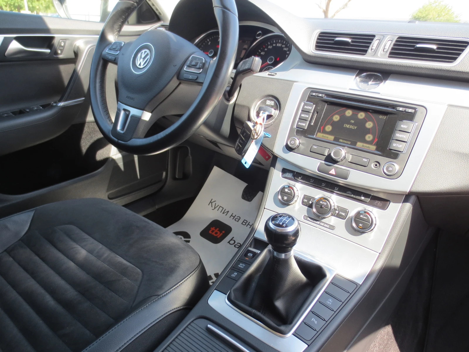 VW Passat 2.0 TDI , снимка 16 - Автомобили и джипове - 55898720