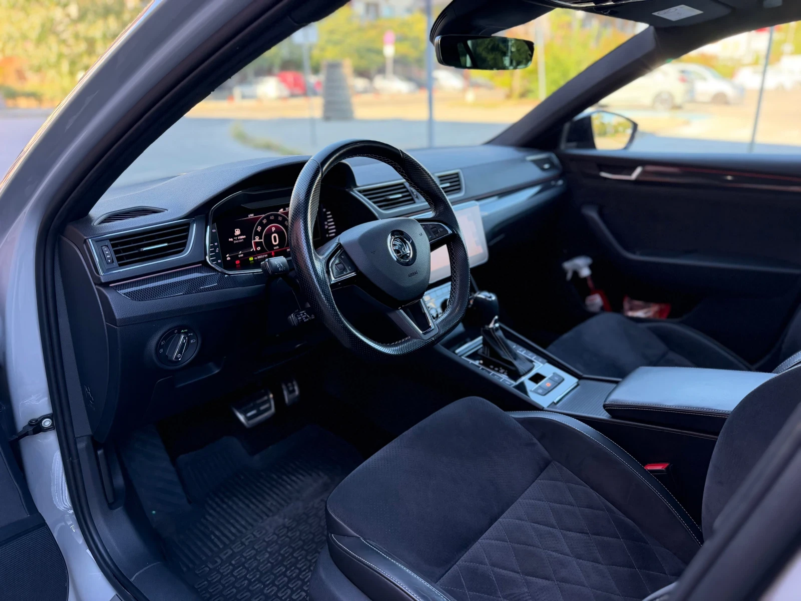 Skoda Superb 2.0TSI Sportline 4x4 FULL Nardo Grey, снимка 14 - Автомобили и джипове - 56202156