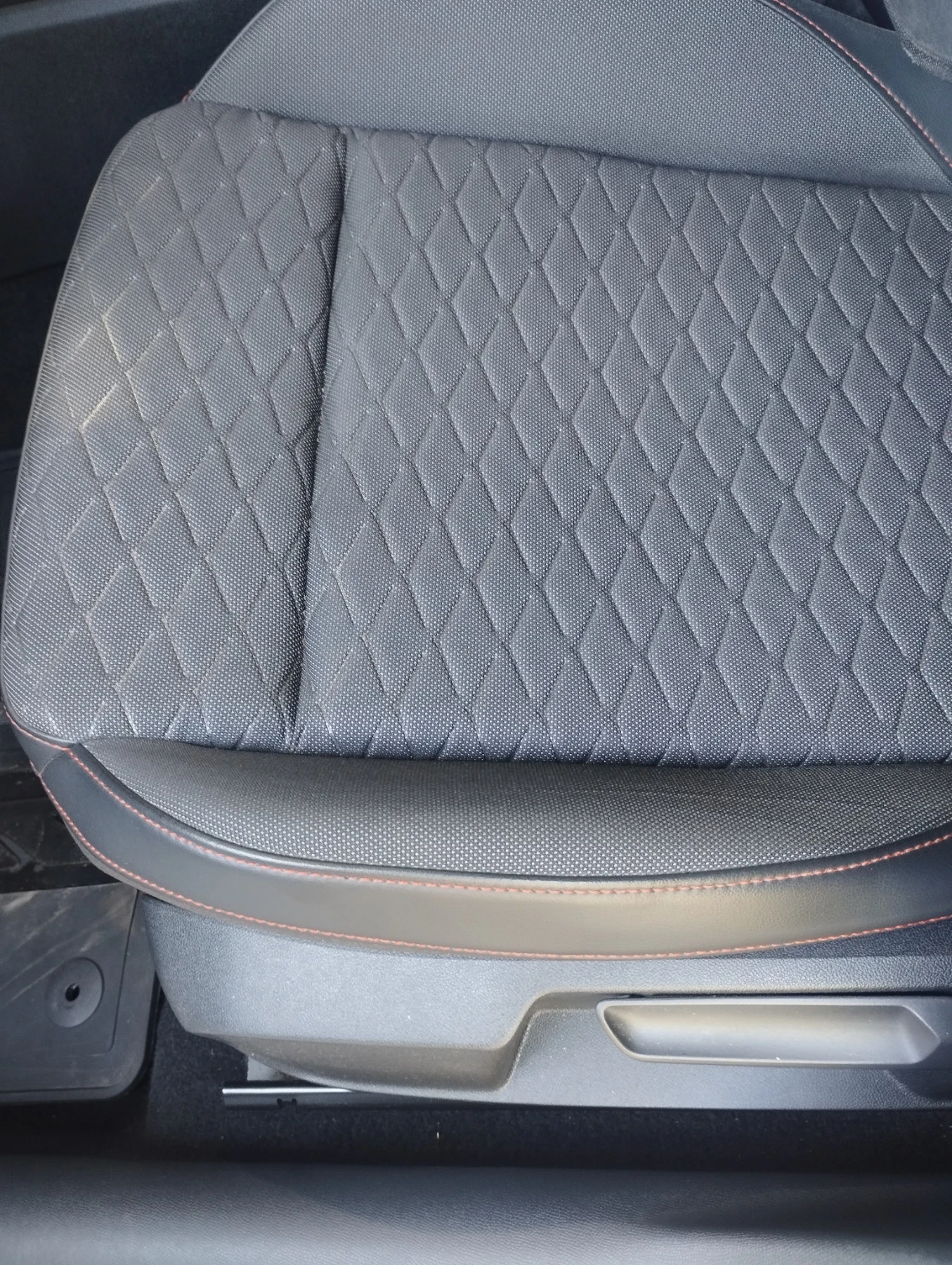 Seat Leon, снимка 9 - Автомобили и джипове - 56690792