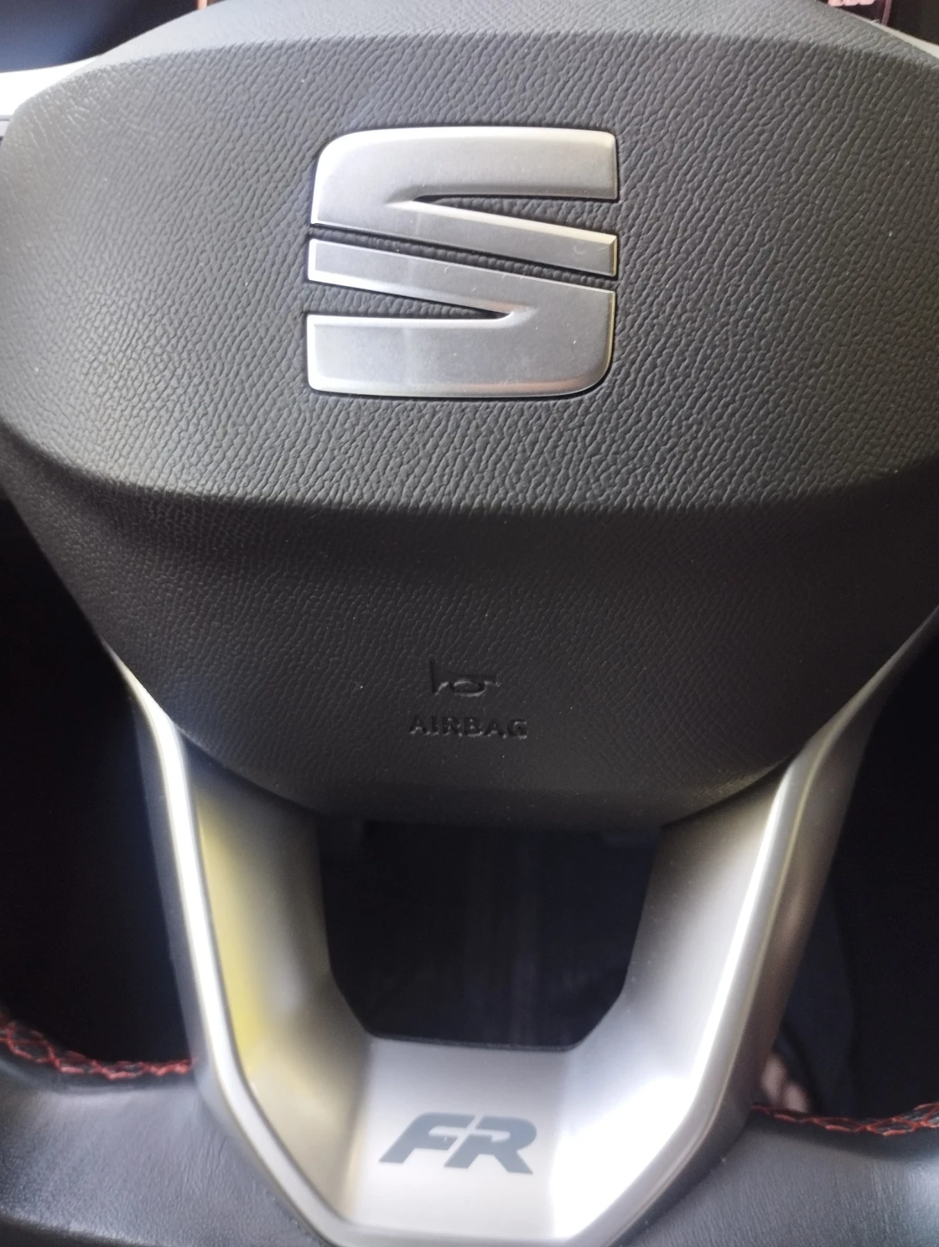 Seat Leon, снимка 6 - Автомобили и джипове - 56690792