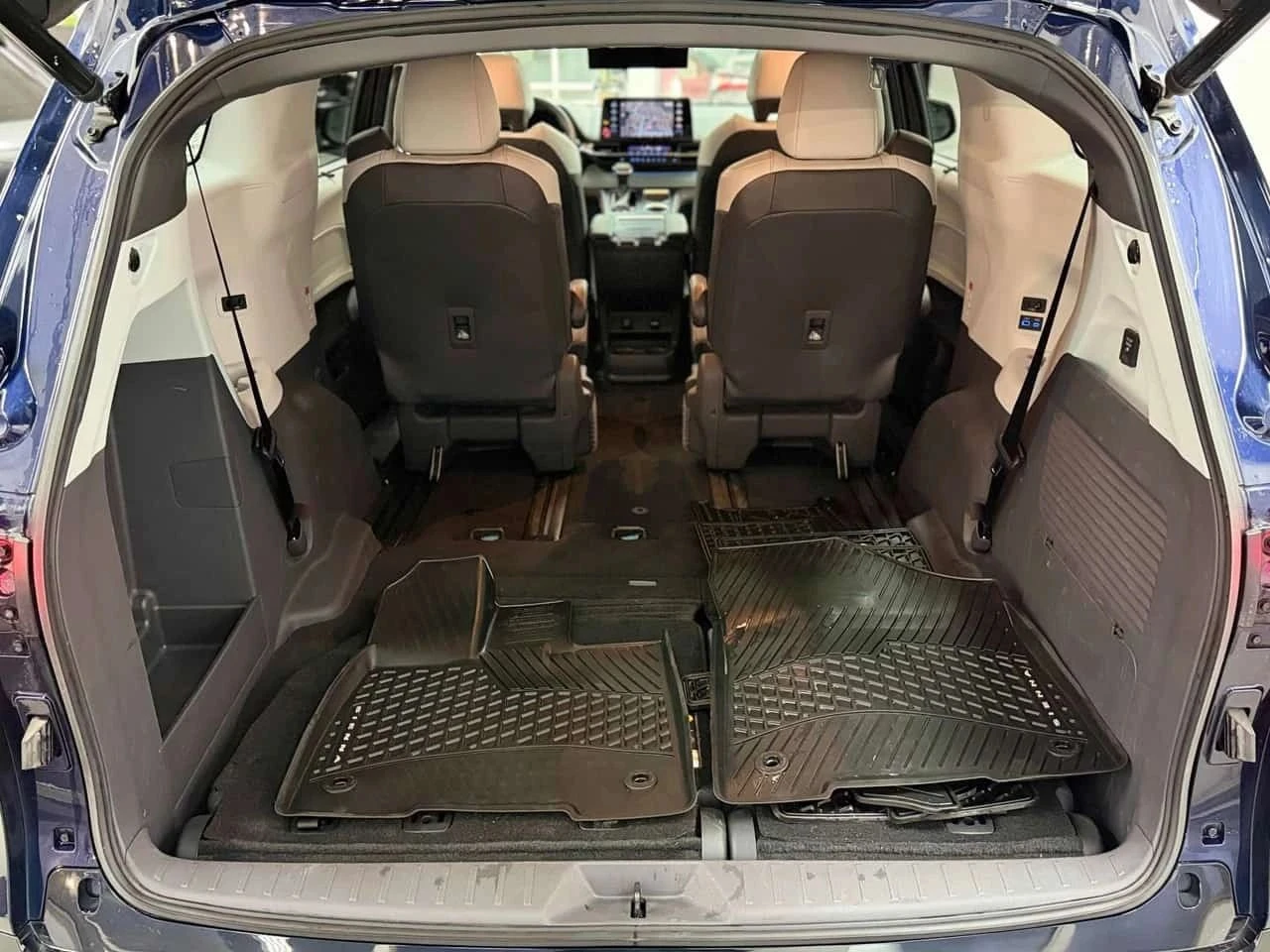 Toyota Sienna | Mobile.bg � ����������� 14