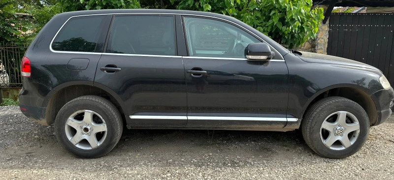 VW Touareg, снимка 3 - Автомобили и джипове - 47285770