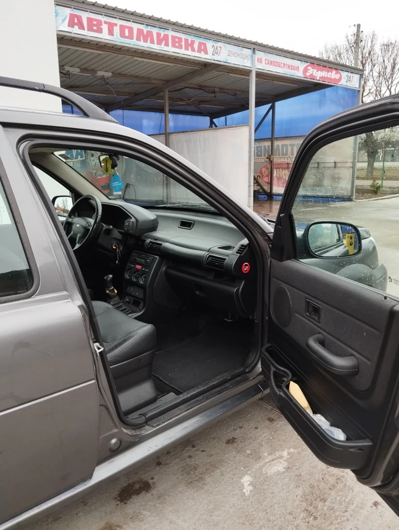 Land Rover Freelander, снимка 14 - Автомобили и джипове - 47761254