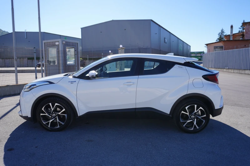 Toyota C-HR 1.8 HYBRID/FACELIFT/CARPLAY* ГАРАНЦИЯ* СЕРВИЗНА ИС, снимка 2 - Автомобили и джипове - 47725776