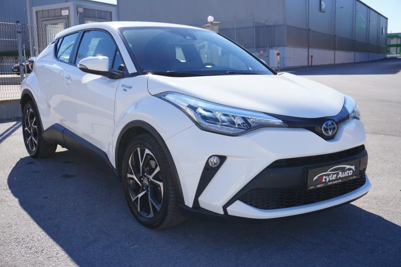 Toyota C-HR 1.8 HYBRID/FACELIFT/CARPLAY* ГАРАНЦИЯ* СЕРВИЗНА ИС, снимка 7 - Автомобили и джипове - 47725776