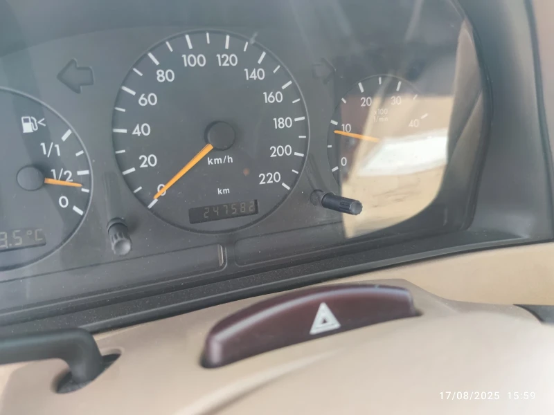 Mercedes-Benz ML 270 ТЕГЛИЧ 6+ 1 ITALIA, снимка 10 - Автомобили и джипове - 51912038