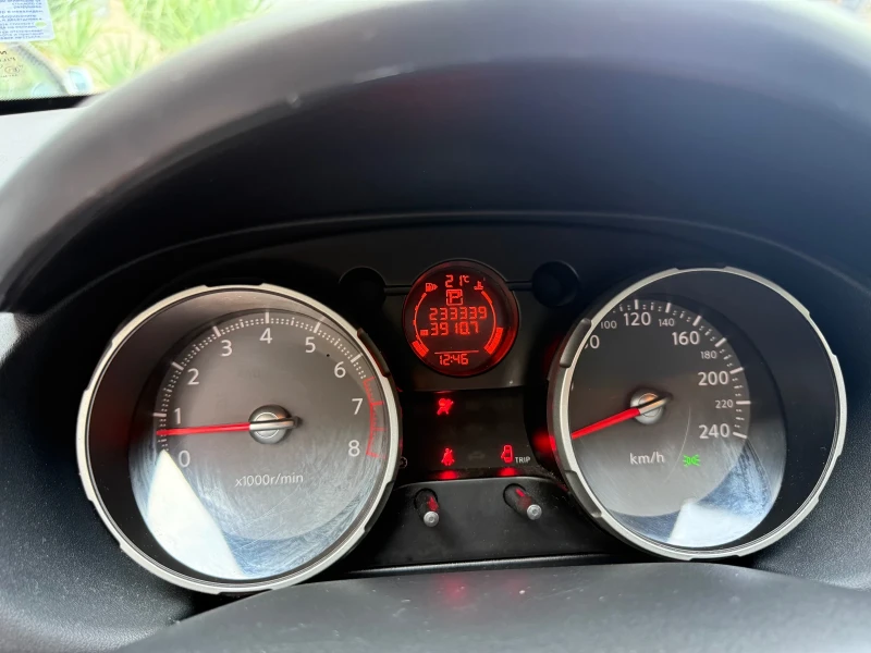 Nissan Qashqai 2.0 i swiss, снимка 9 - Автомобили и джипове - 52682922