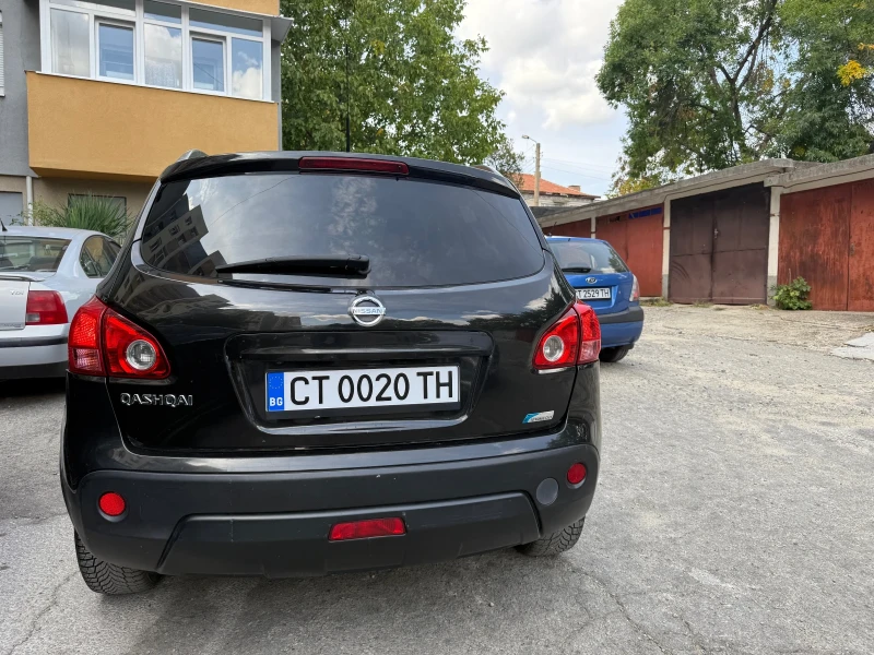 Nissan Qashqai 2.0 i swiss, снимка 4 - Автомобили и джипове - 52682922