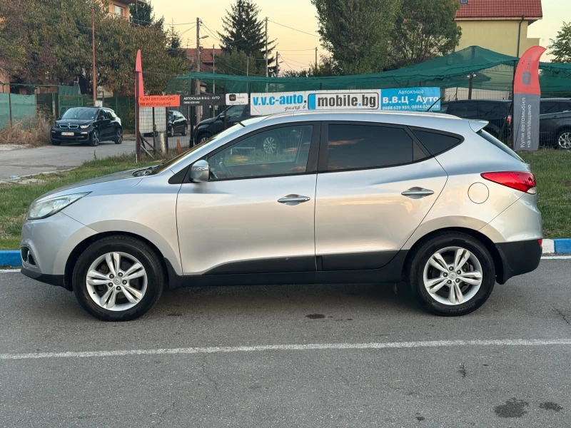 Hyundai IX35 2.0 Бензин 4х4, снимка 8 - Автомобили и джипове - 52172460