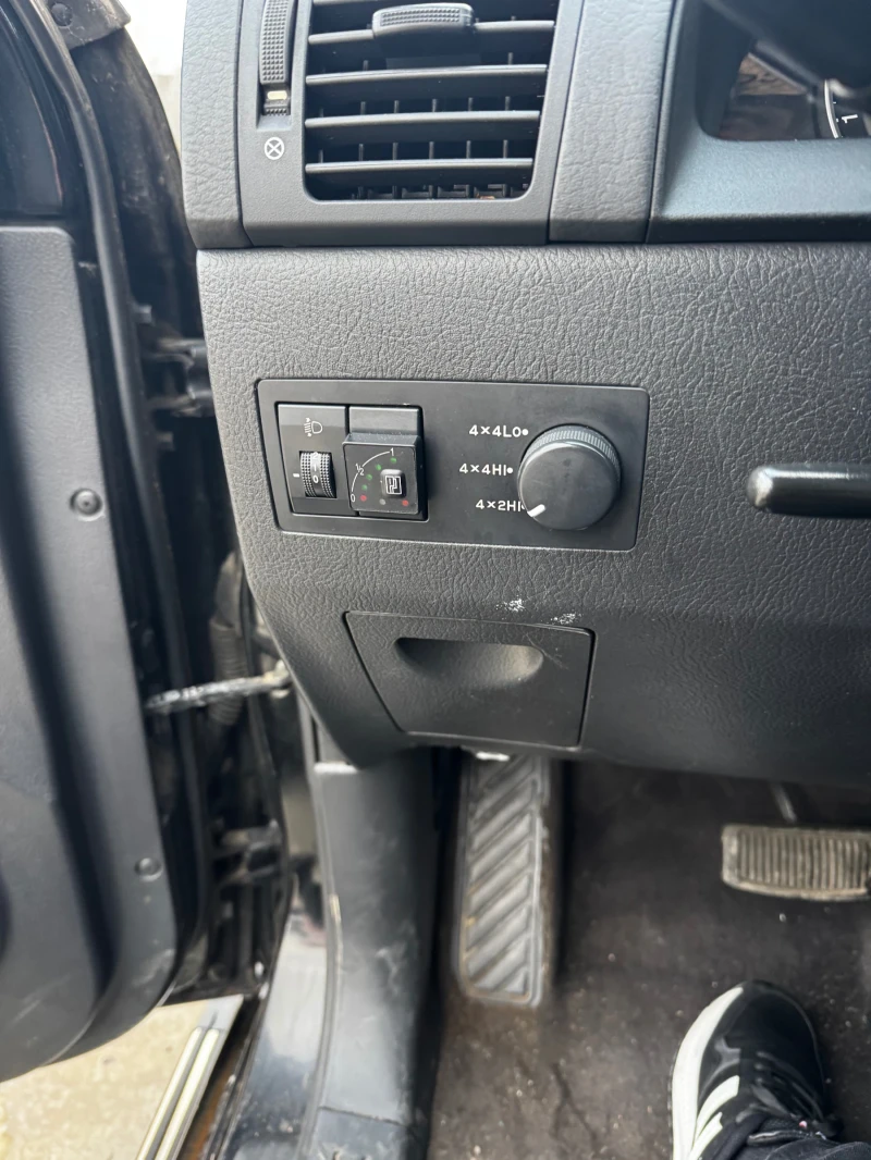 Kia Sorento 3.3 Benzin LPG GAS , снимка 12 - Автомобили и джипове - 52913323