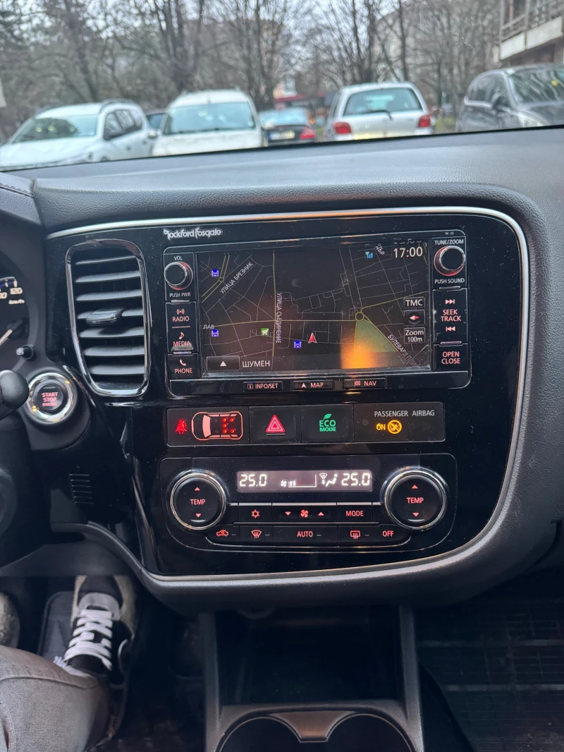 Mitsubishi Outlander, снимка 7 - Автомобили и джипове - 53411141