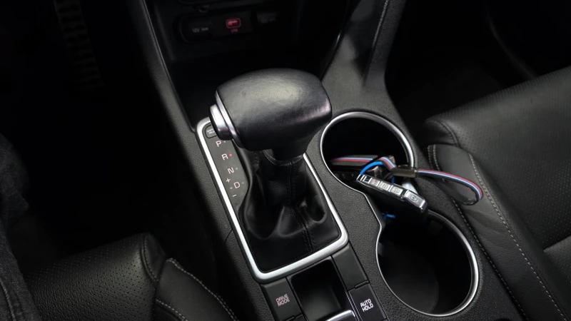 Kia Sportage 2.0 2WD PRESTIGE autogeorge.com, снимка 9 - Автомобили и джипове - 53521042