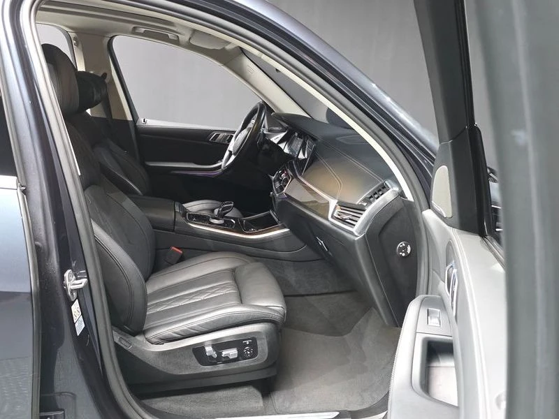BMW X5 xDrive 45e xLine| 389к.с.| ВКЛ.ТЕХНОТЕСТ, снимка 11 - Автомобили и джипове - 55582644