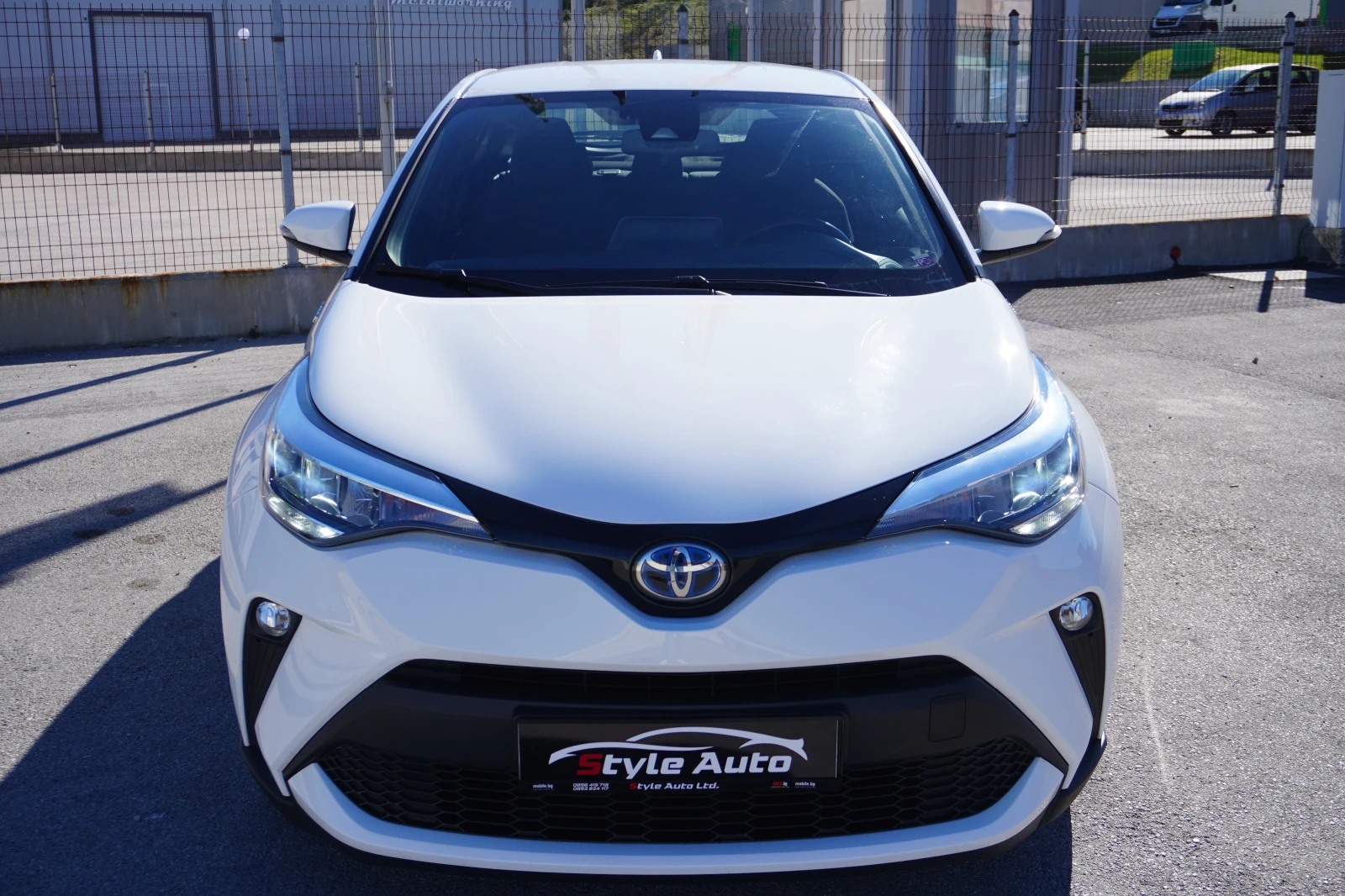 Toyota C-HR 1.8 HYBRID/FACELIFT/CARPLAY* ГАРАНЦИЯ* СЕРВИЗНА ИС - изображение 8