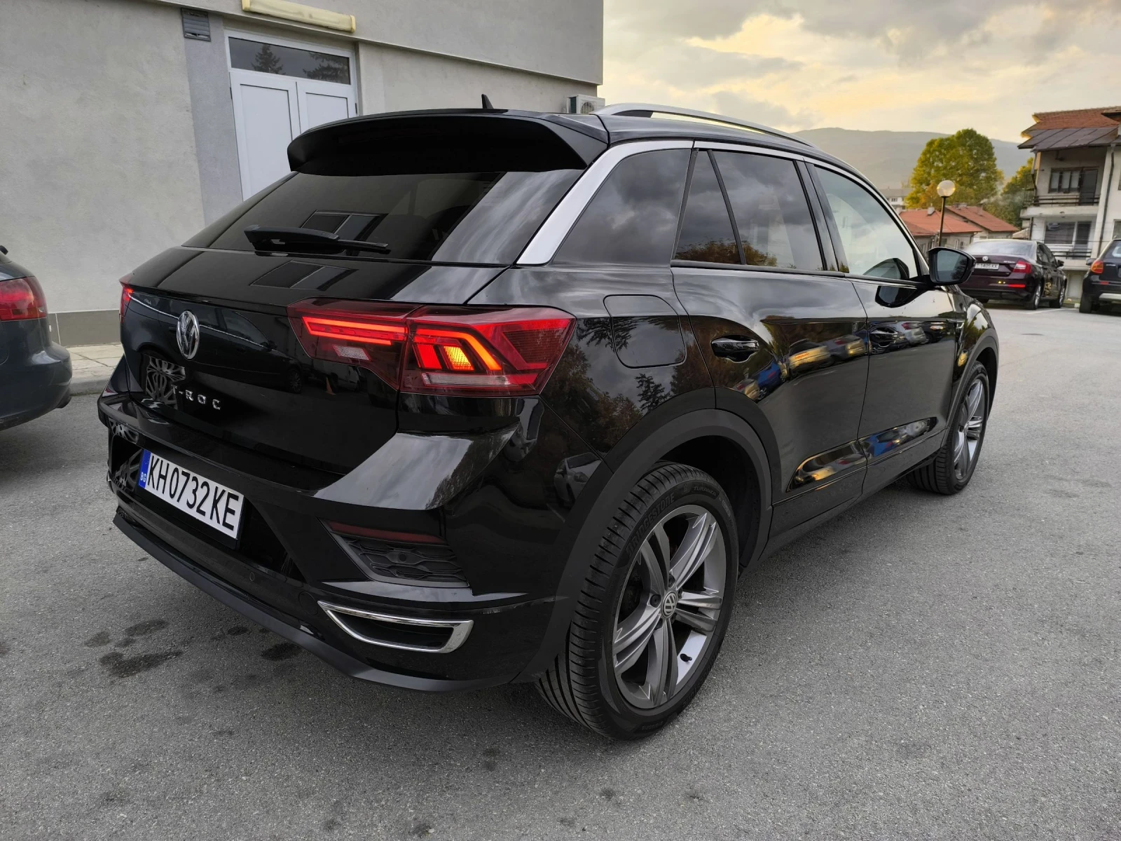 VW T-Roc Volkswagen T-roc R line - изображение 8