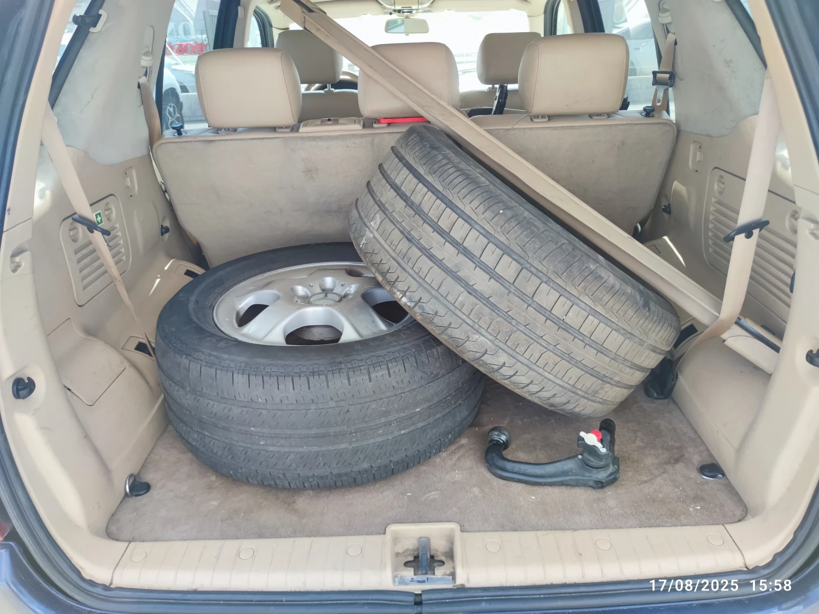 Mercedes-Benz ML 270 ТЕГЛИЧ 6+ 1 ITALIA - изображение 7