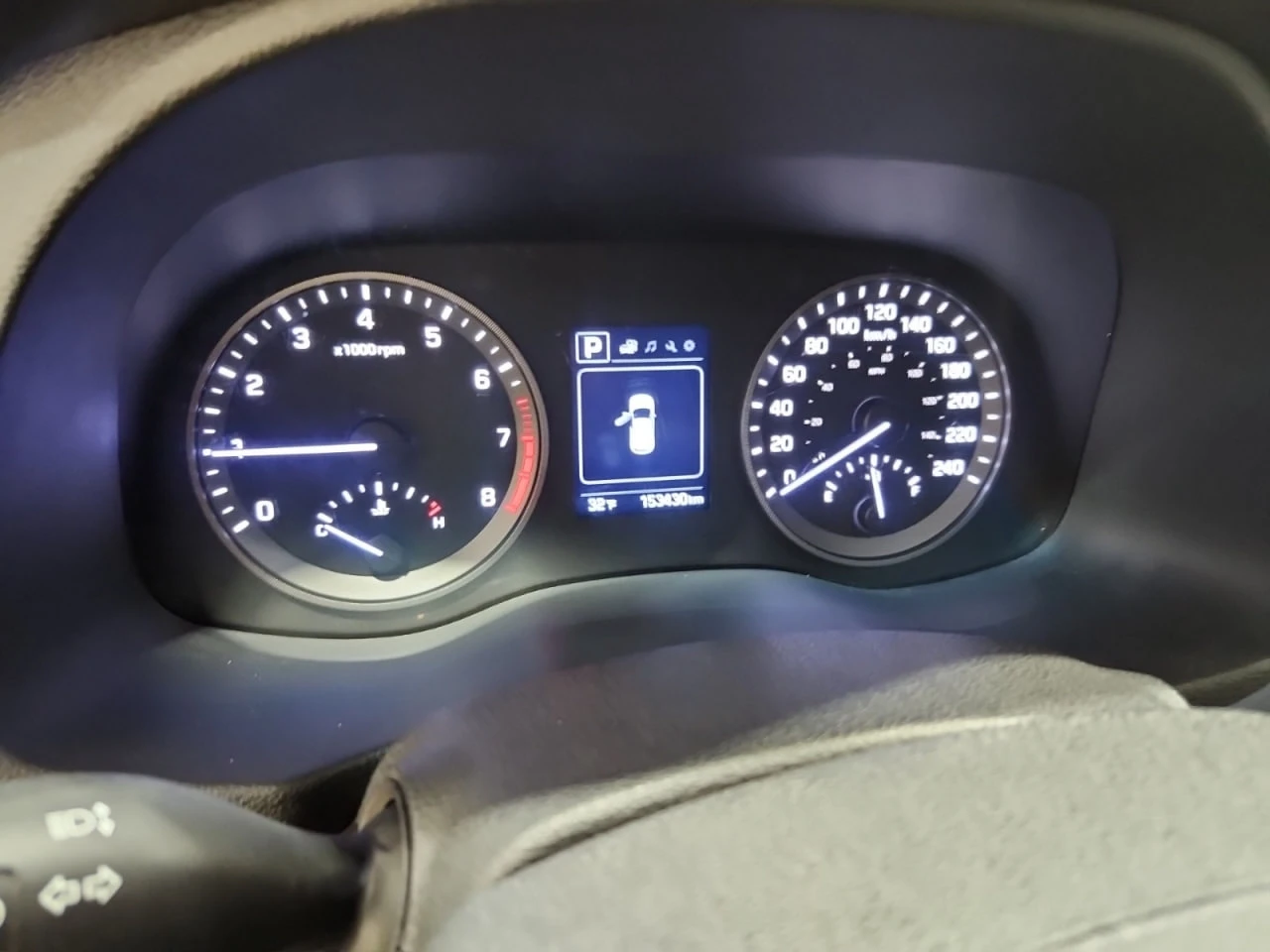 Hyundai Tucson * АВТО КРЕДИТ* ЦЕНА ДО БГ * СЕРВИЗНА ИСТОРИЯ *  - изображение 9