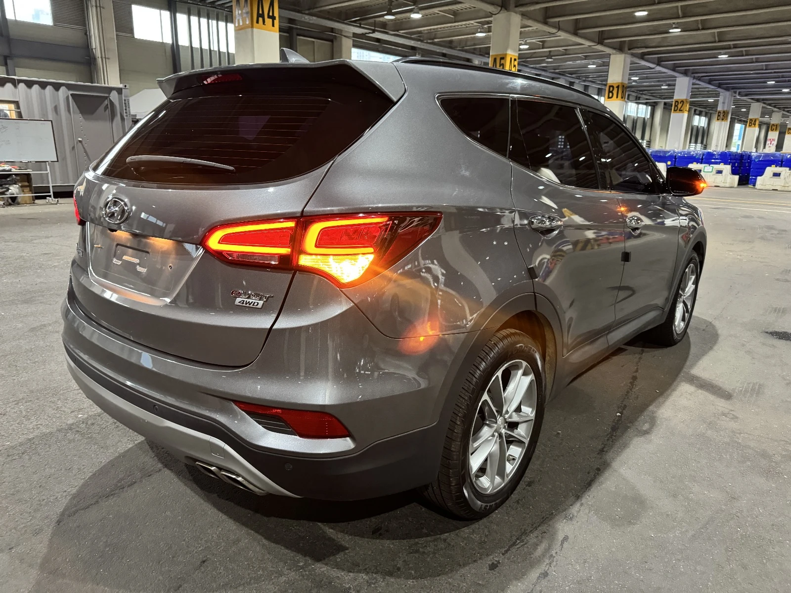 Hyundai Santa fe 2.2 CRDI 4WD Exclusive ТОП СЪСТОЯНИЕ-ОЧАКВАН ВНОС - изображение 5
