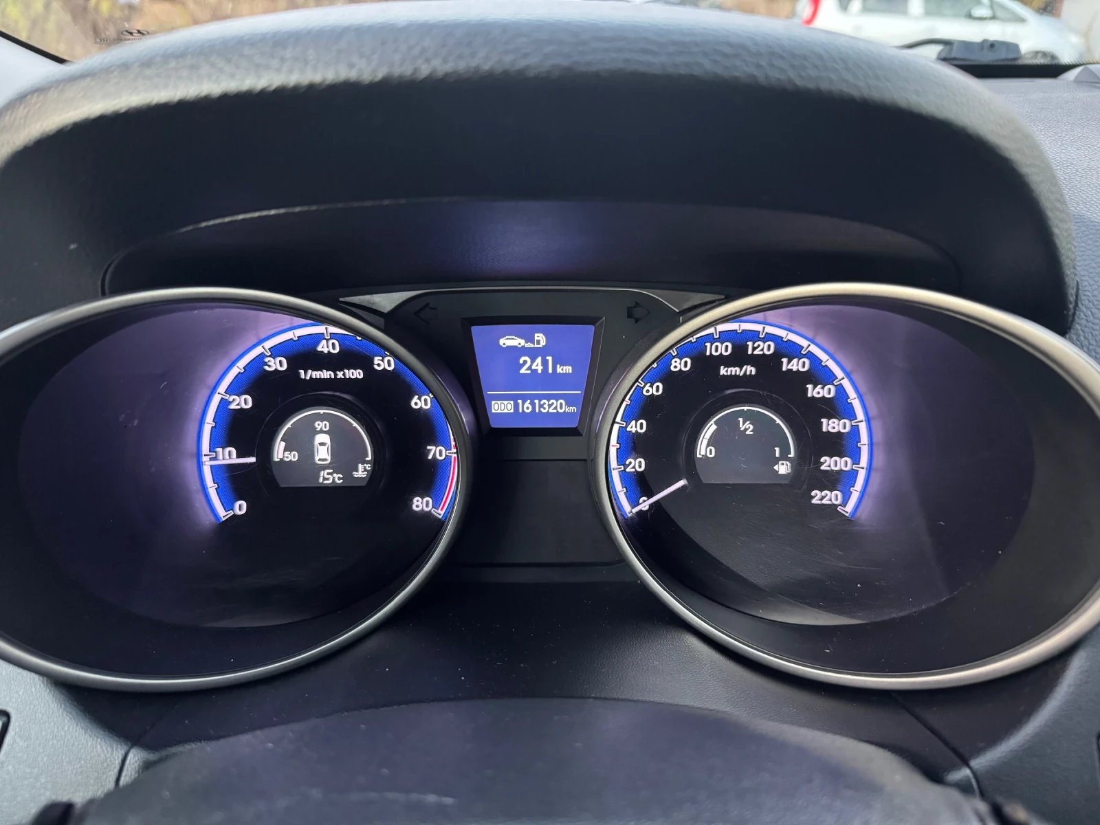 Hyundai IX35 2.0  44 | Mobile.bg   15